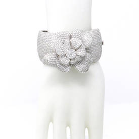 Pavé Flower Bangle (46.80 Ct)