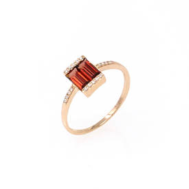 Garnet Baguette-Cut Ring (0.90 Ct)