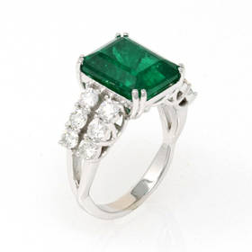 Fine Emerald Emerald-Cut Ring